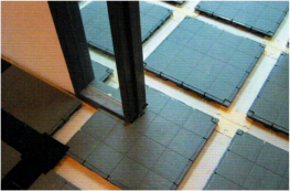 全高隔間直接安裝在網(wǎng)絡(luò)地板上